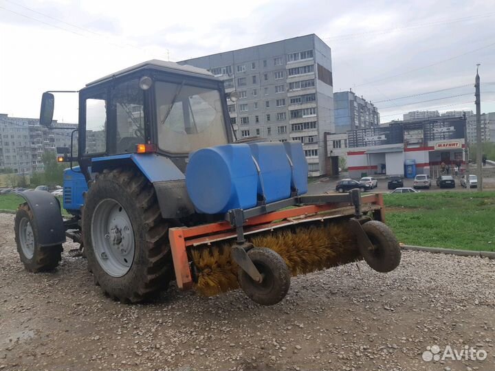 Аренда трактора уборка снега щётка + увлажнитель