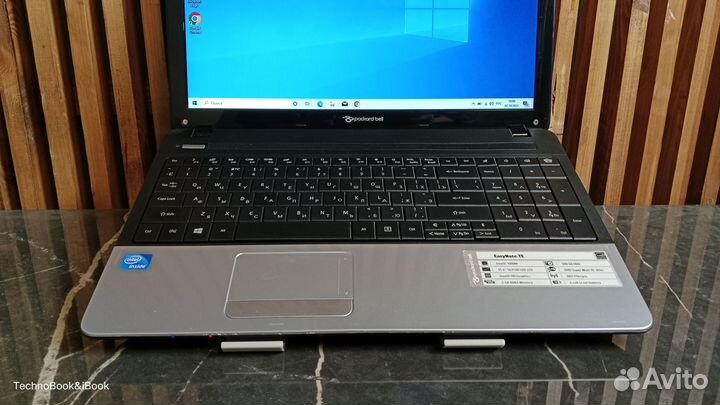 Ноутбук Packard Bell Ente11HC на Intel