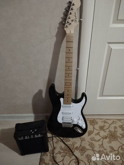 Электрогитара с комбиком Fabio