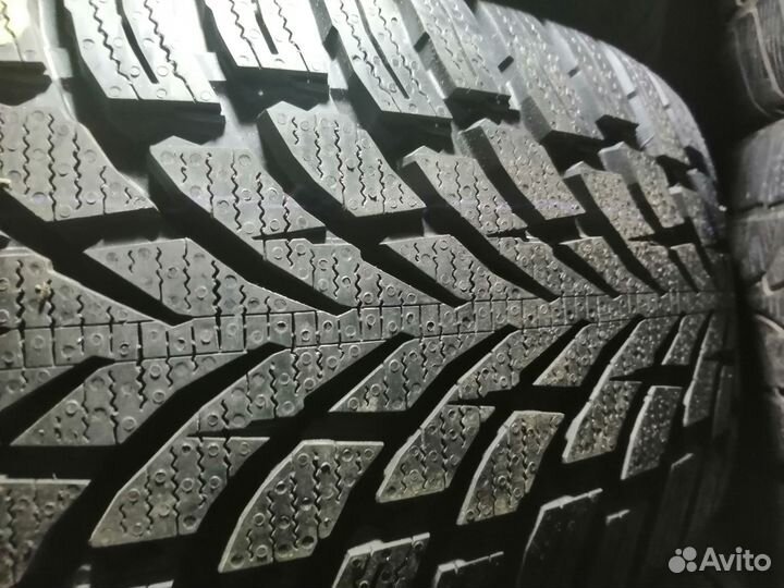 Nokian Tyres WR SUV 4 235/55 R18