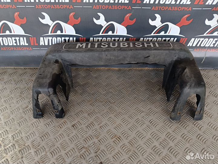 Накладка на переднюю дугу Mitsubishi Delica 3 P25W