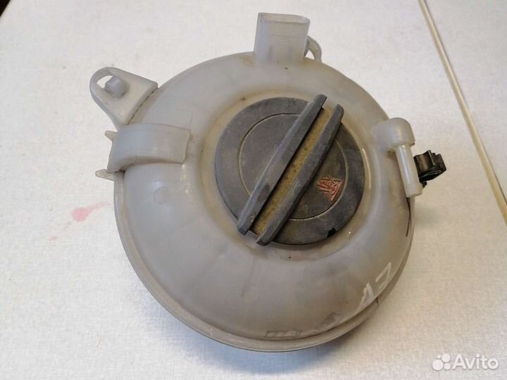 Расширительный бачок Octavia A7