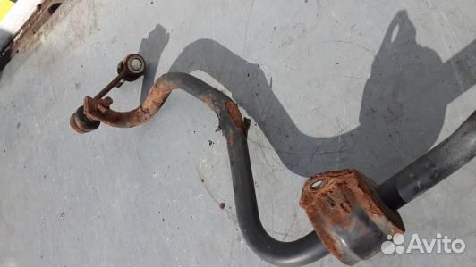 Стабилизатор поперечной устойчивости заднего моста