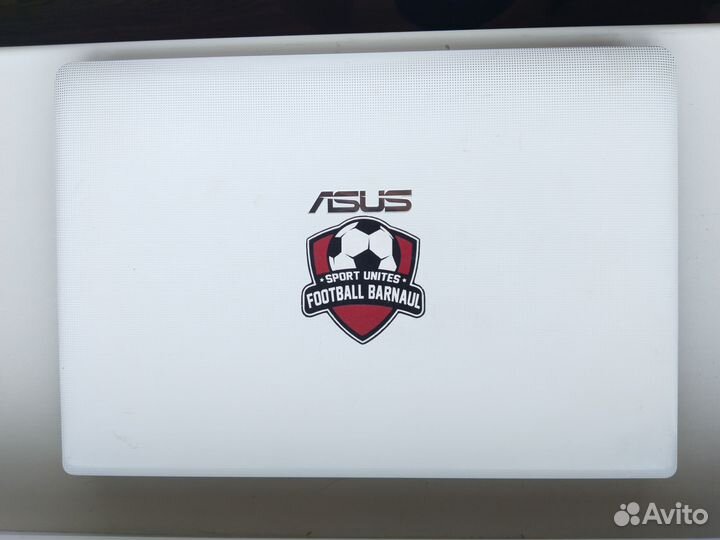 Ноутбук asus