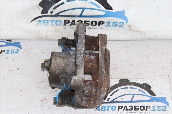 Суппорт передний левый Nissan Teana J31 VQ23DE