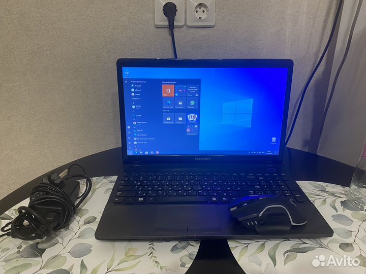 Ноутбук Samsung