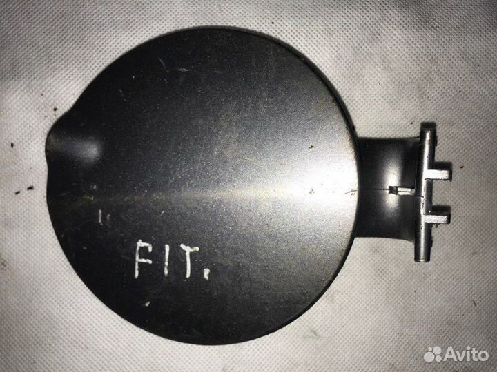 Лючок бензобака Honda Fit GD L15A 2002