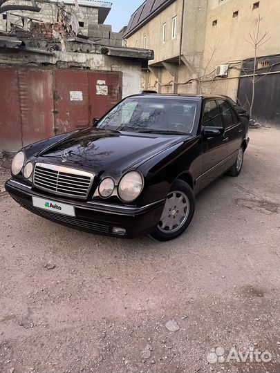 Mercedes-Benz E-класс 3.2 AT, 1999, 265 000 км