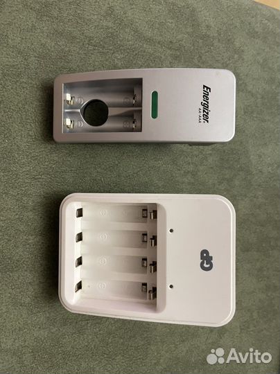 Зарядное устройство для пальчиковых батареек