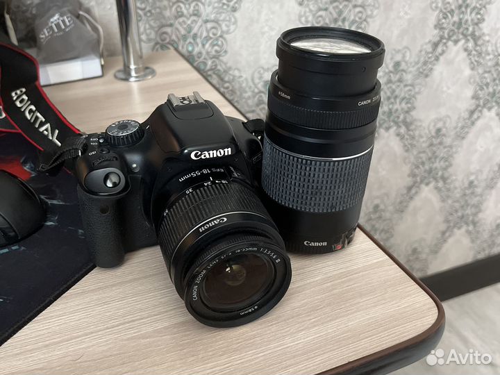 Зеркальный фотоаппарат canon eos550d