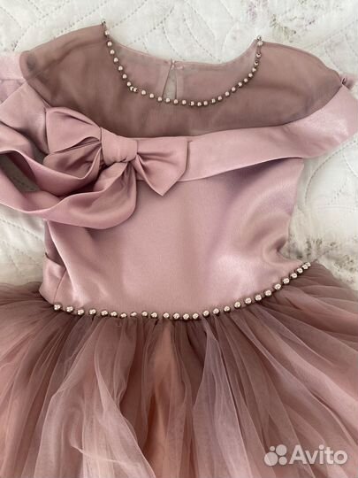 Платье для девочки нарядное