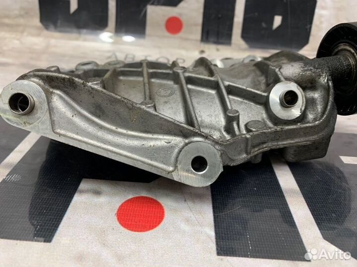 Кронштейн компрессора кондиционера Bmw X5 E70