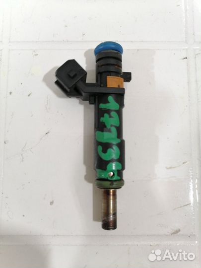 Форсунка топливная Chevrolet Cruze J300 2009-2015