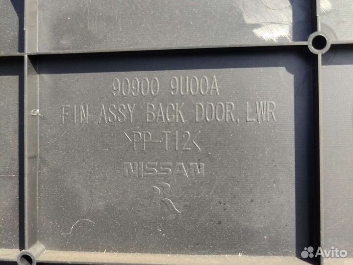 Нисан ноут обшивка двери багажника