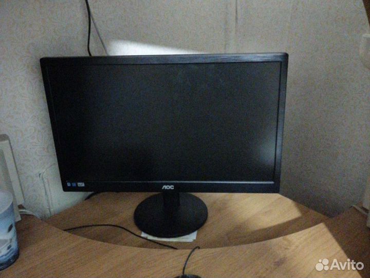 Монитор лос 19 дюймов