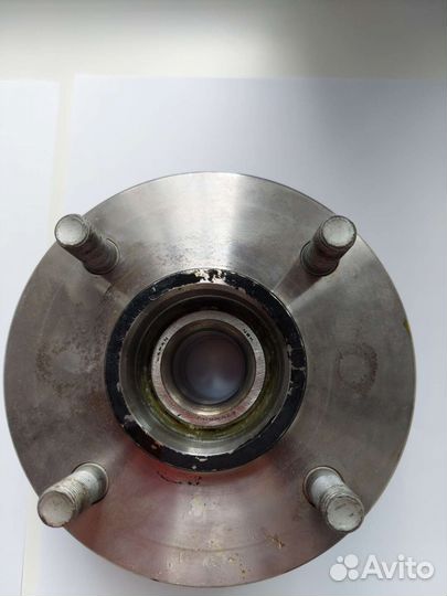 Ступица задняя оригинал Nissan