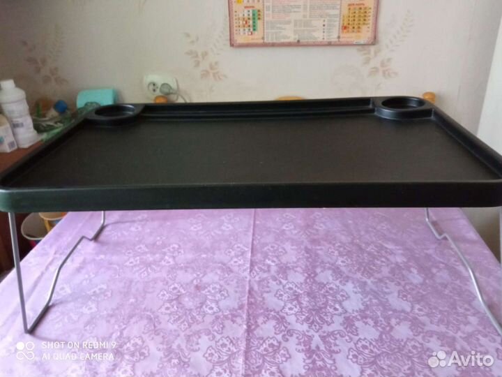 Столик для ноутбука