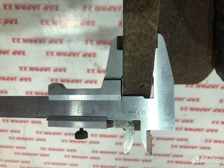 Тормозной диск Mitsubishi Delica PD6W 6G72 2002