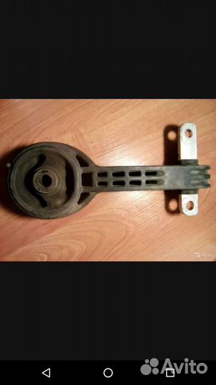 Подушка крепления двигателя