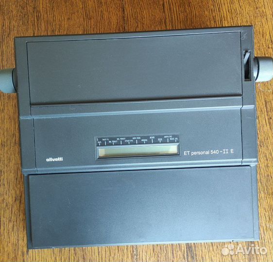 Печатная электронная машинка Olivetti ET 510-II