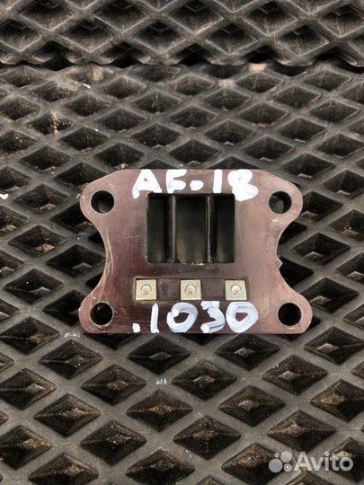 Лепестковый клапан Honda Dio 18 25 AF-18E