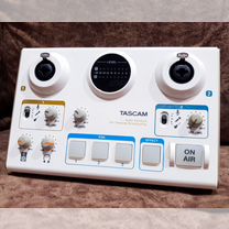 Внешняя звуковая карта Tascam US-42