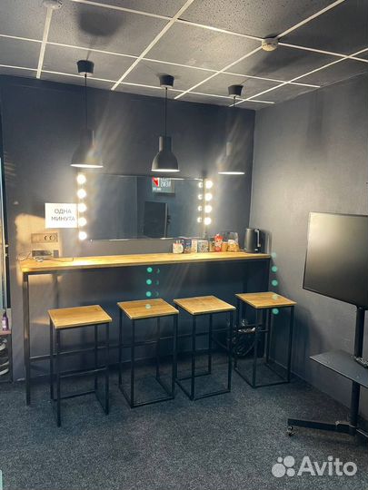 Видеостудия для интервью, вебинаров, YuoTube