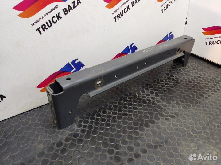 Кронштейн амортизатора заднего