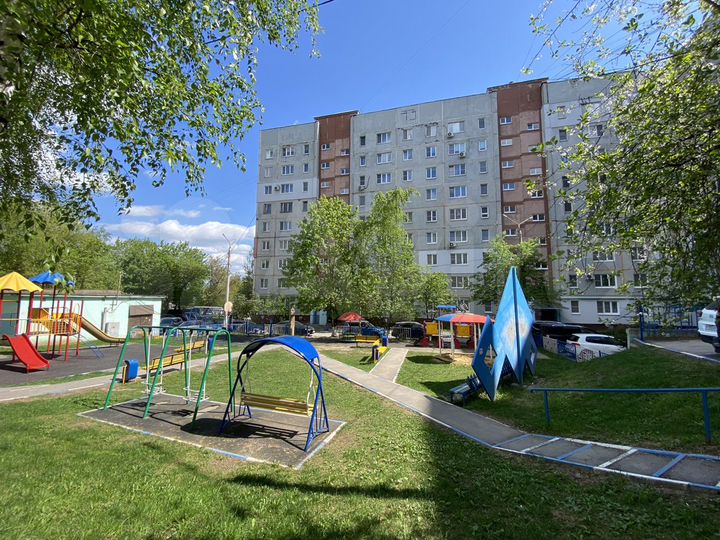 2-к. квартира, 52 м², 3/9 эт.