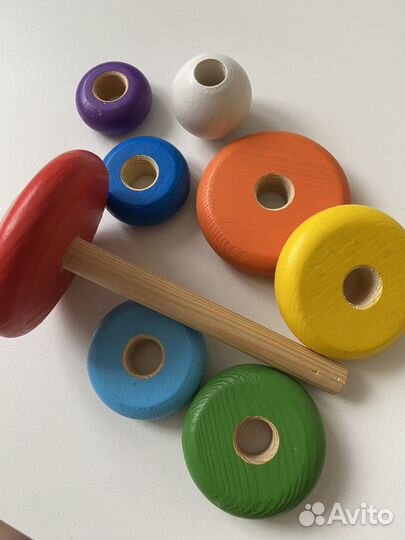 Пирамидка деревянная томик