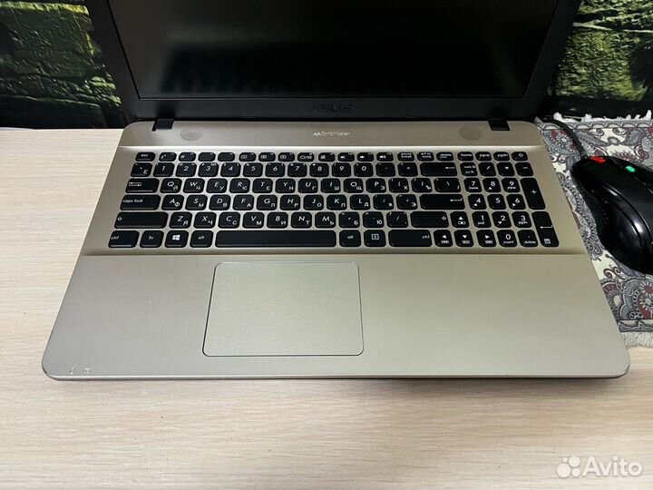 Ноутбук asus 15.6