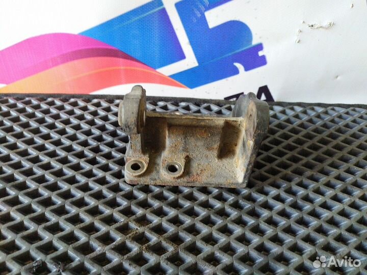 Кронштейн генератора Daf 95XF