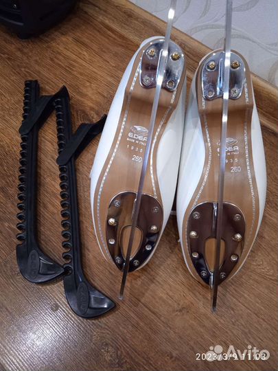 Фигурные коньки edea