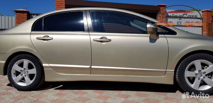 Пластиковые Пороги Хонда Цивик 4Д