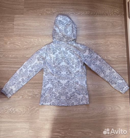 Куртка-ветровка на девочку 152 см