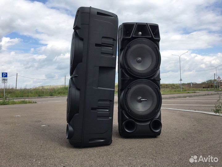 Портативная колонка с микрофоном