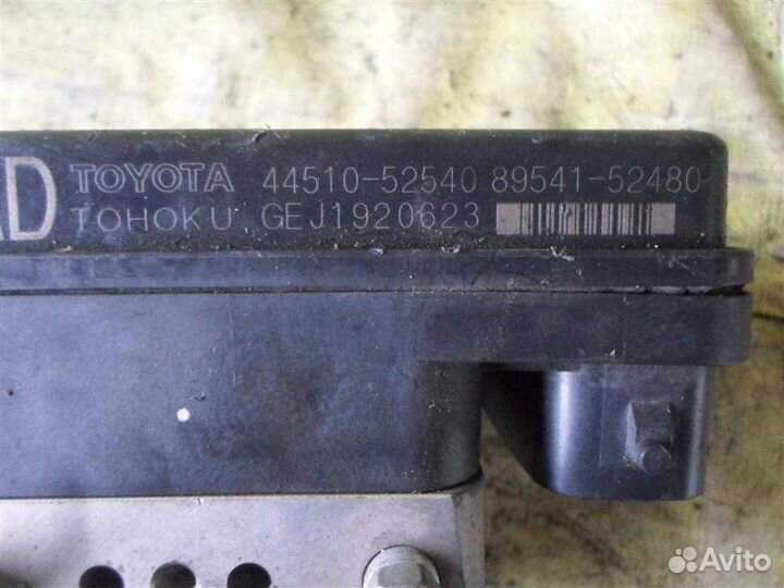 Блок ABS Toyota Ractis NCP100 2005-2010