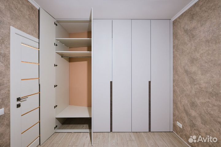 Шкаф распашной на заказ