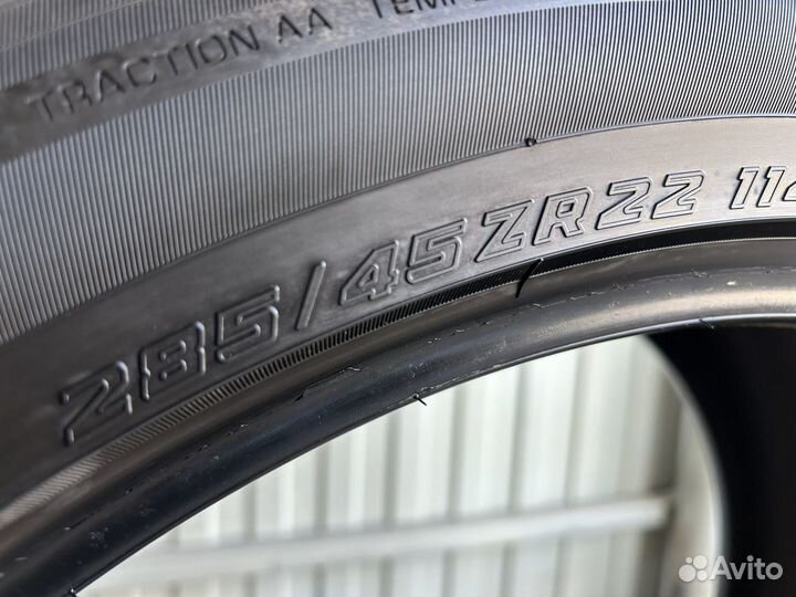 Yokohama Advan Sport V107 285/45 R22