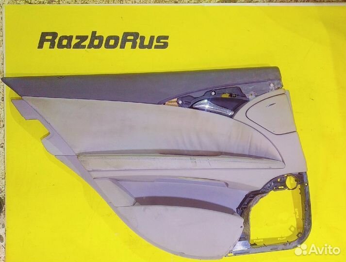 Обшивка двери задней левой Mercedes-Benz E W211