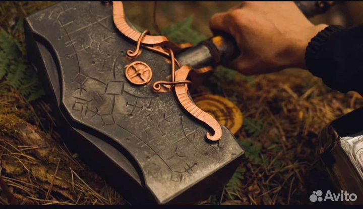 Кованый молот Кратоса