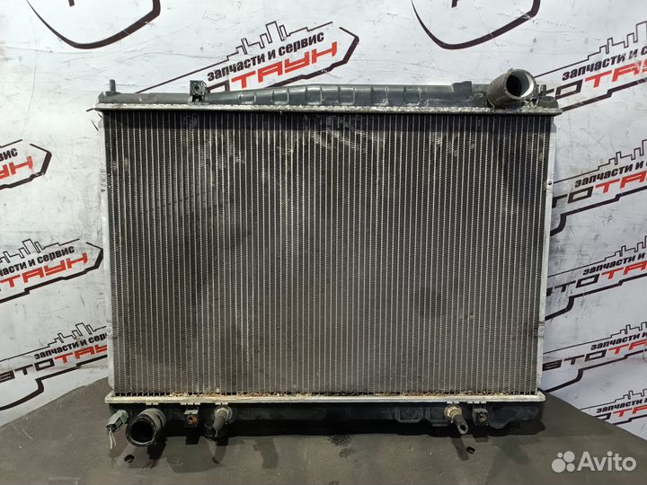 Радиатор двигателя nissan infiniti VK45-DD VK45-DE cima Q45 F50 GF50 GNF50 атм без диффузора 21460AR