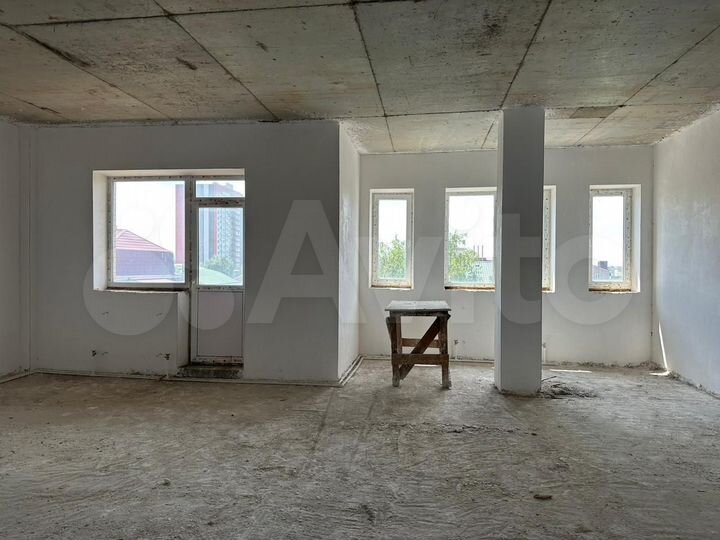 2-к. квартира, 80 м², 3/4 эт.