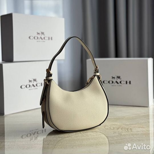 Сумкс Coach