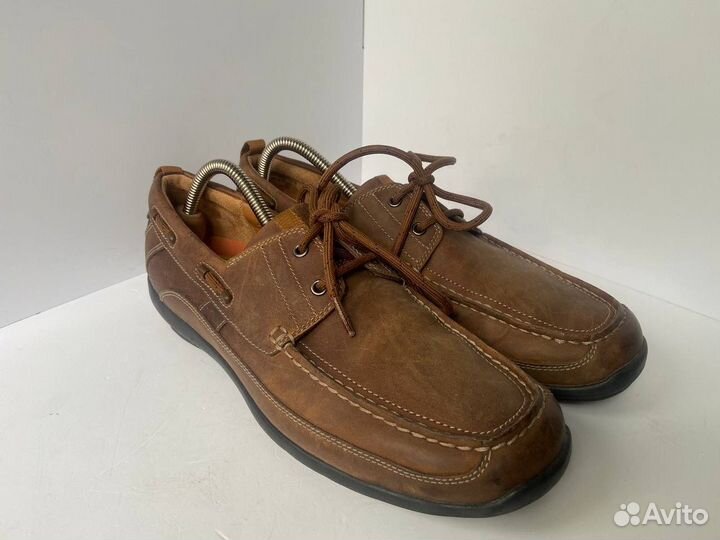 Clarks 42