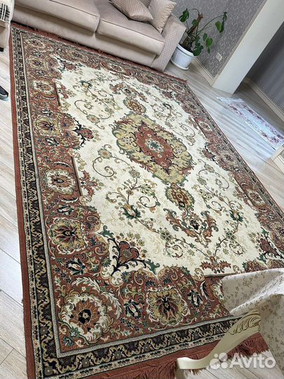 Ковер бу шерстяной