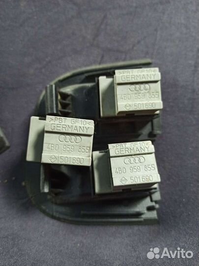 Кнопка стеклоподъёмника Ауди