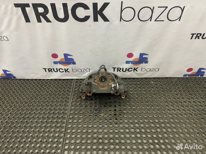 7421487685 Суппорт передний правый