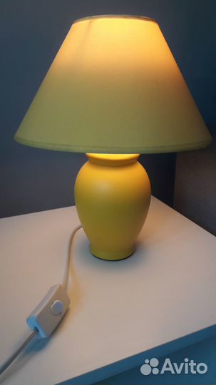 Лампа настольная