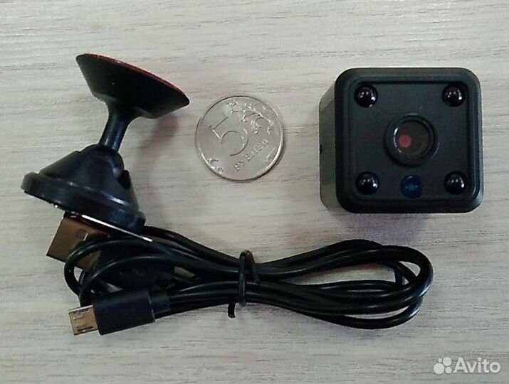 Маленькая умная WiFi камера с аккумулятором